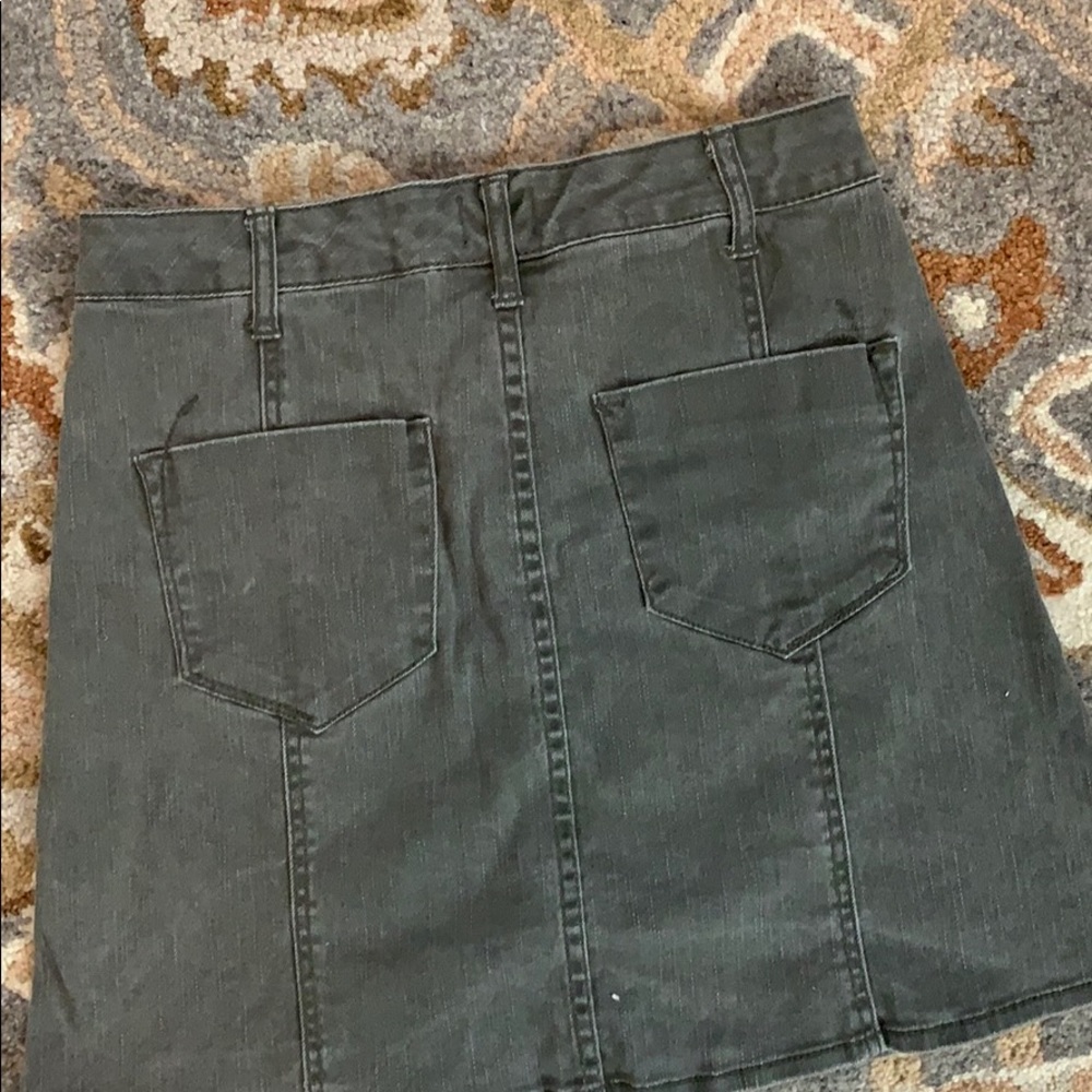 Olive button-front mini - Picture 4 of 4